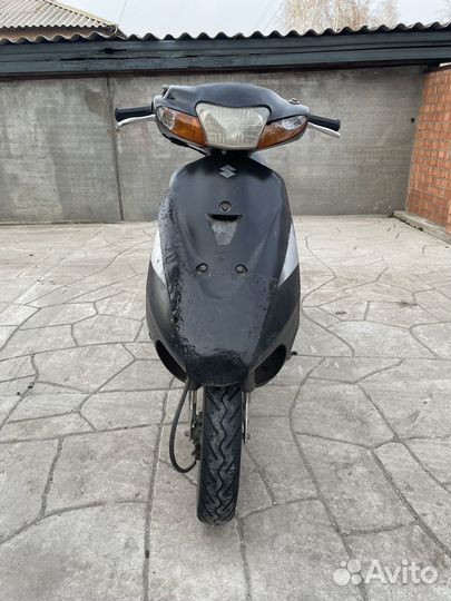 Скутер Suzuki lets 2 new