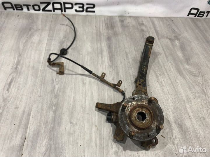 Кулак поворотный передний правый Hyundai Sonata 5