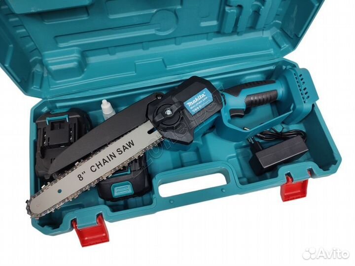 Пила цепная бесщеточная Makita 8