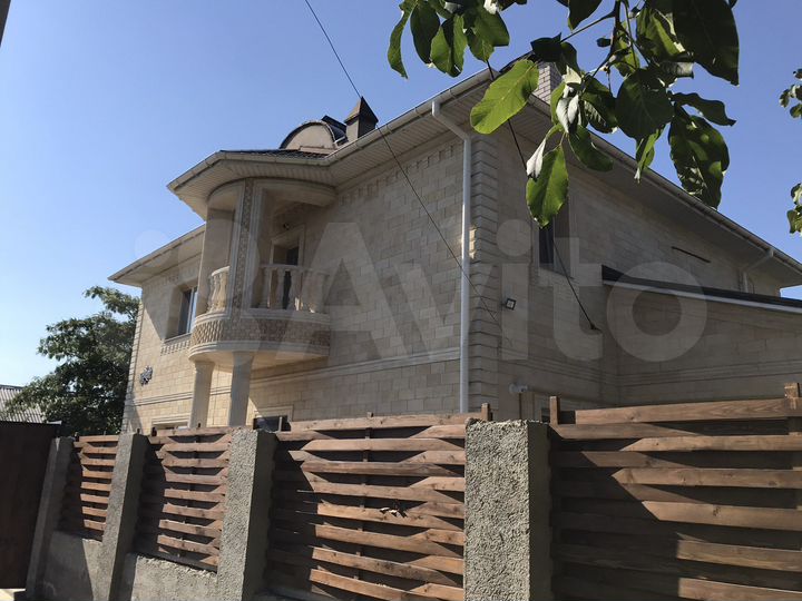 Дом 252 м² на участке 24 сот.