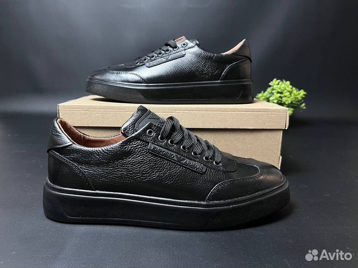 Кроссовки Armani