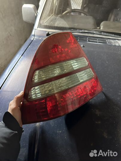 Задние фонари Toyota corolla 120