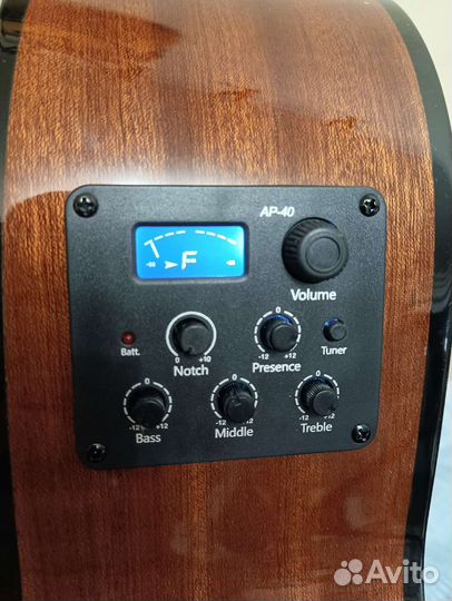 Классическая гитара электроакустика Yamaha С40-EQ