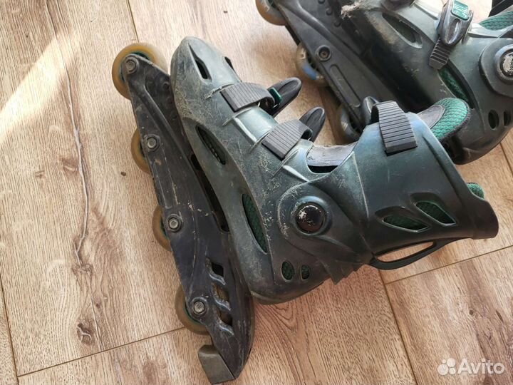 Роликовые коньки