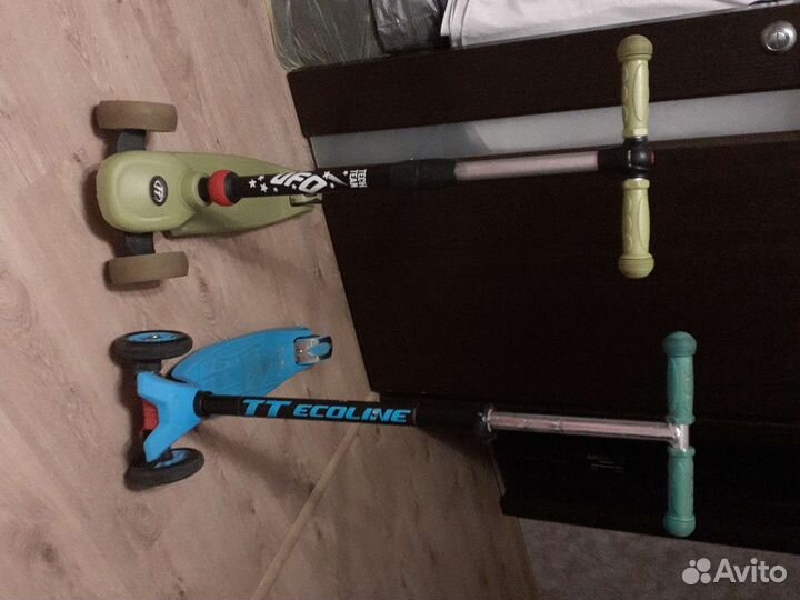 Самокат трехколесный