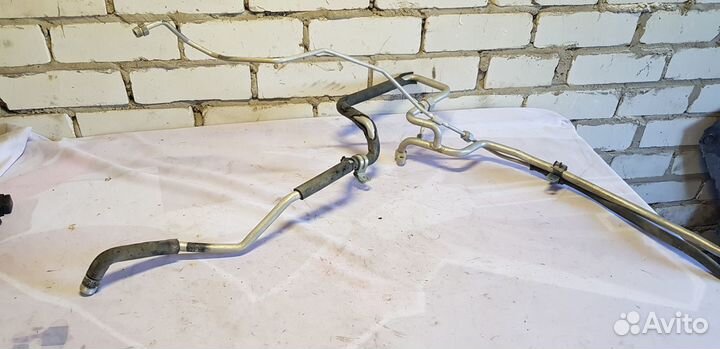 Mitsubishi pajero 3 Трубки кондиционера перед