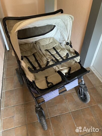 Коляска для двойни