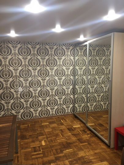 2-к. квартира, 56 м², 1/16 эт.