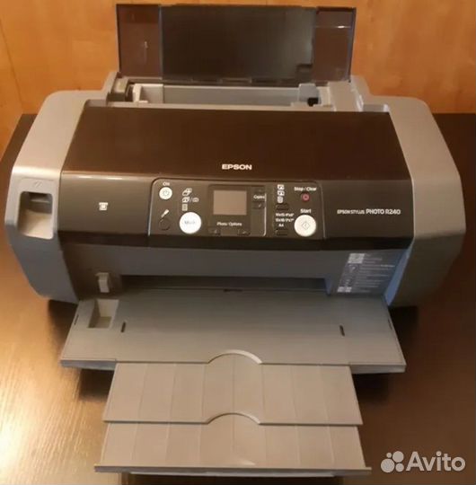 Принтер цветной Epson Stylus Photo R240