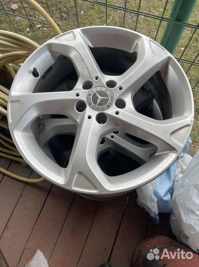 Диски на mercedes r18 gla