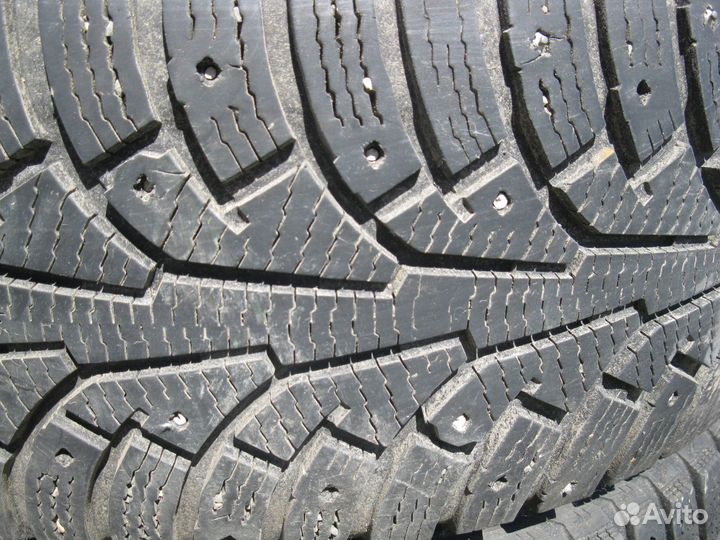 Nokian Tyres Hakkapeliitta 5 215/65 R16