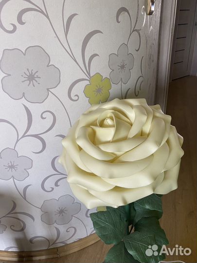 Светильник роза из изолона