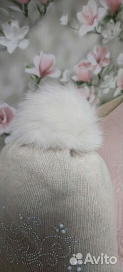 Шапка для девочки новая