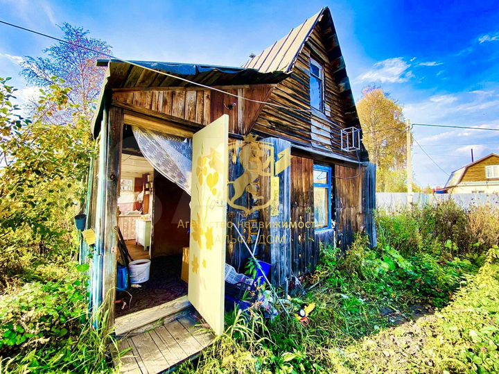 Дача 20 м² на участке 10 сот.