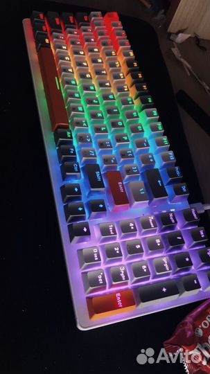 Игровая механическая клавиатура