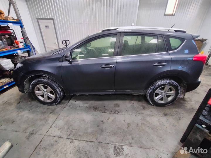 Toyota Rav 4 (A40) 2013 (раф 4 в разбор)