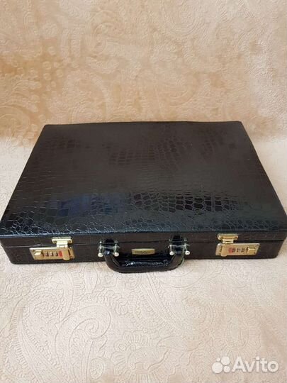 Набор ножей подарочный чемодан новый