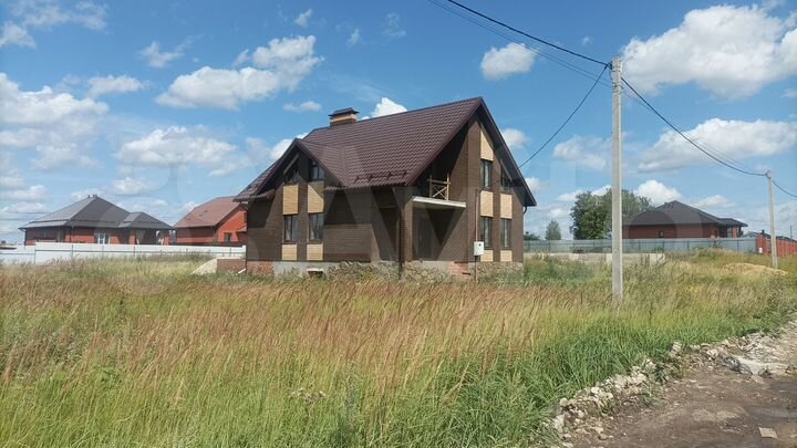 Дом 230 м² на участке 10 сот.