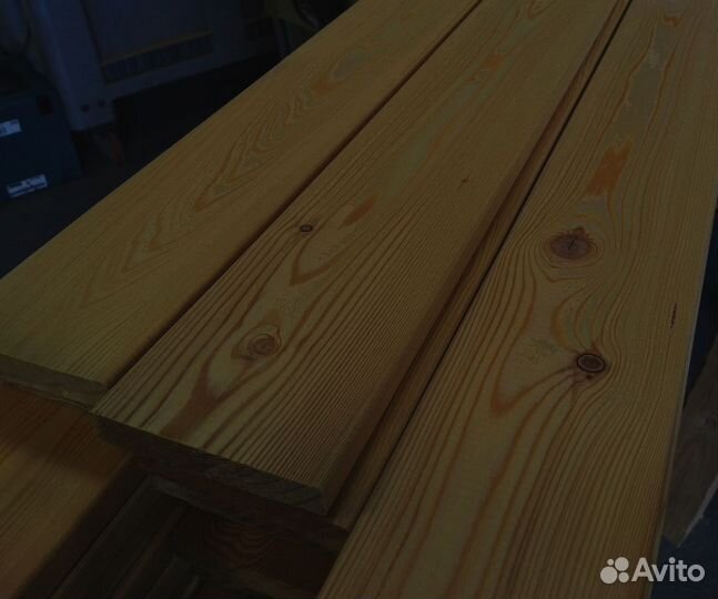 Доски лиственницы 45x135 мм, для различных строительных проектов