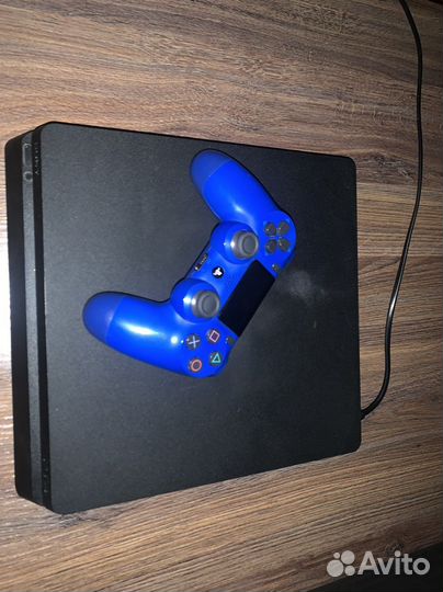 Игровая приставка ps4