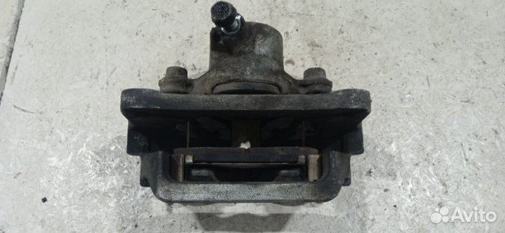 Суппорт задний правый Toyota Land Cruiser Prado