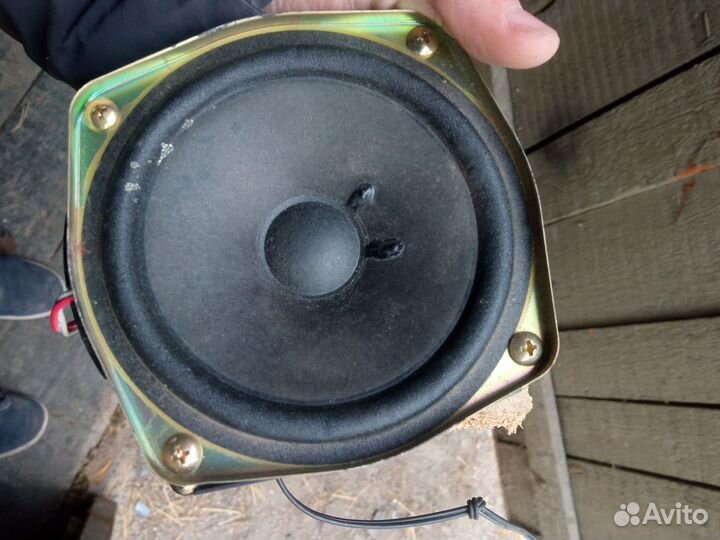 Сабуфер с пищалкой