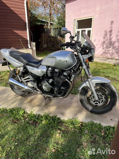Yamaha xjr1200