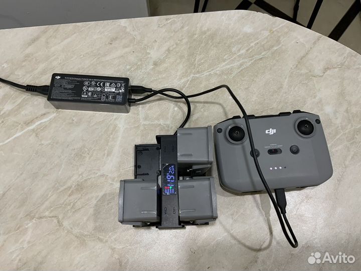 Квадрокоптер dji Mavic Air 2 Fly More Combo