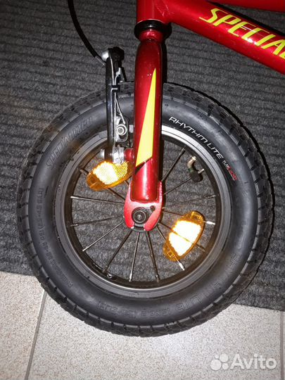 Детский велосипед Specialized