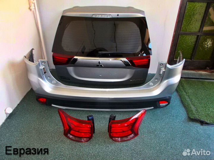 Крышка багажника Mitsubishi Outlander 3