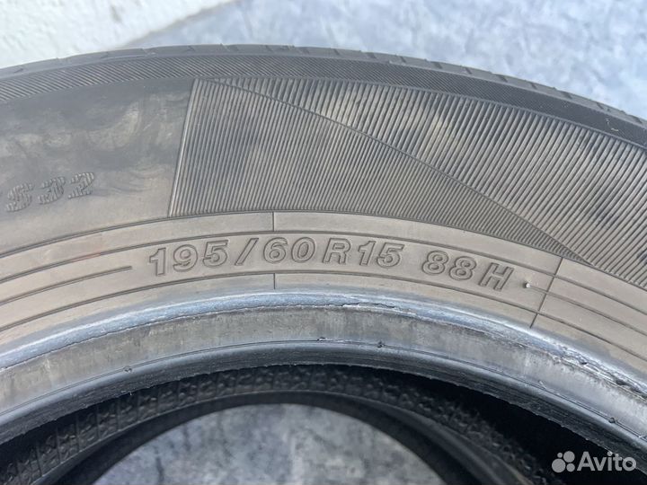 Yokohama Bluearth ES32 195/60 R15 88H