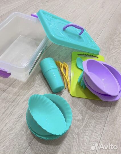 Набор посуды для пикника 22 предмета на 4п