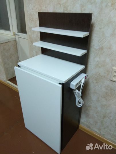 Мобильная тумба для маникюра