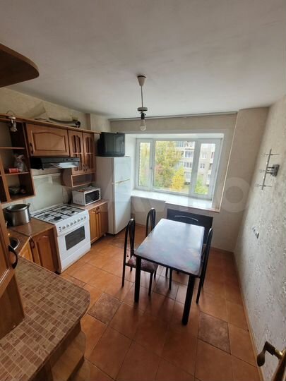 3-к. квартира, 80 м², 3/5 эт.