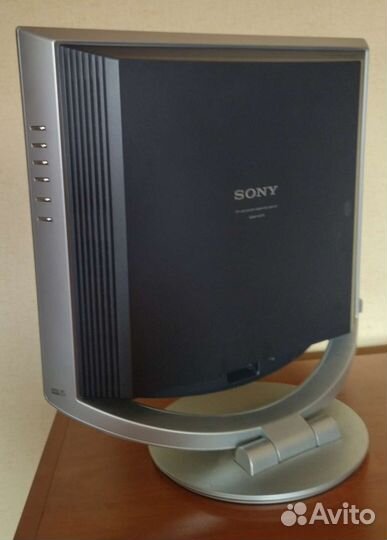 Монитор Sony 17
