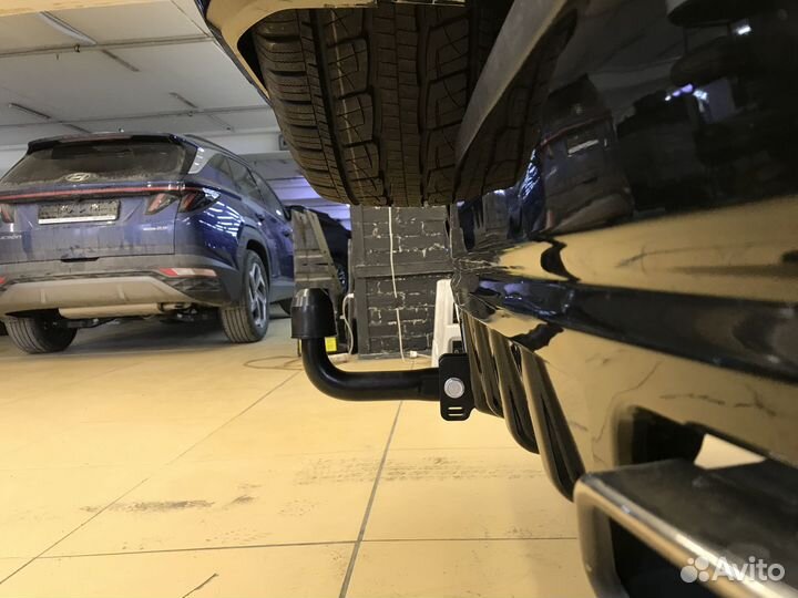 Фаркоп на Mitsubishi Pajero 4