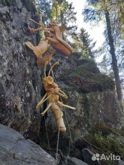 Скульптуры из дерева