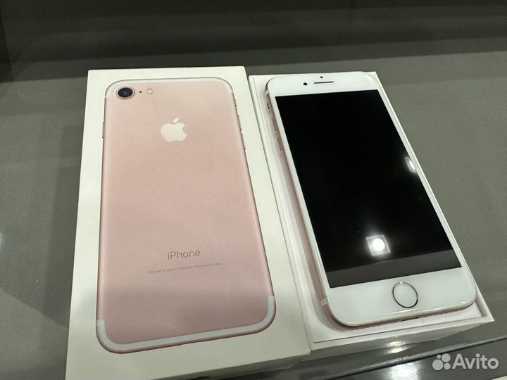 iPhone 7, 32 ГБ