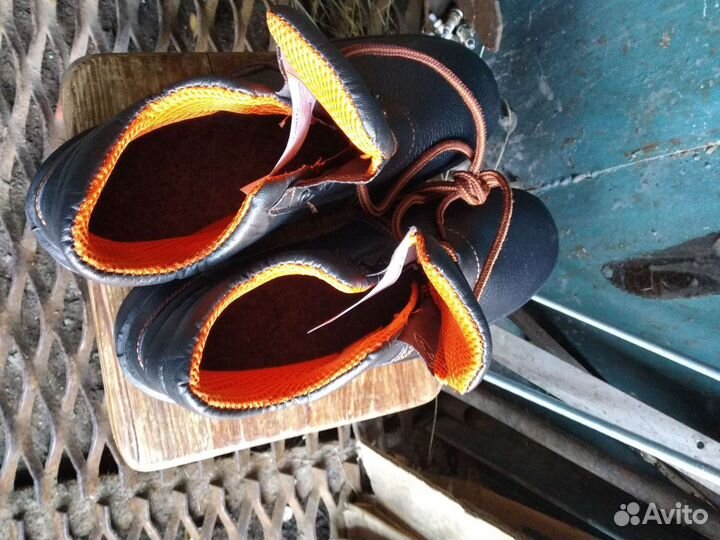 Ботинки рабочие 45