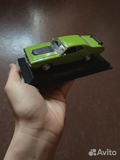 Модель Plymouth GTX - 1971 - зеленый 1:43
