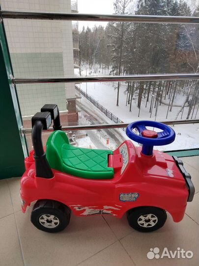 Машинка-каталка molto джип