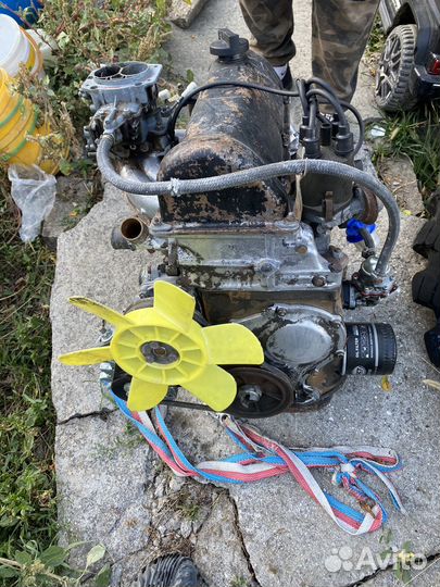 Двигатель 2103