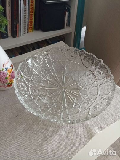 Большая хрустальная ваза для фруктов