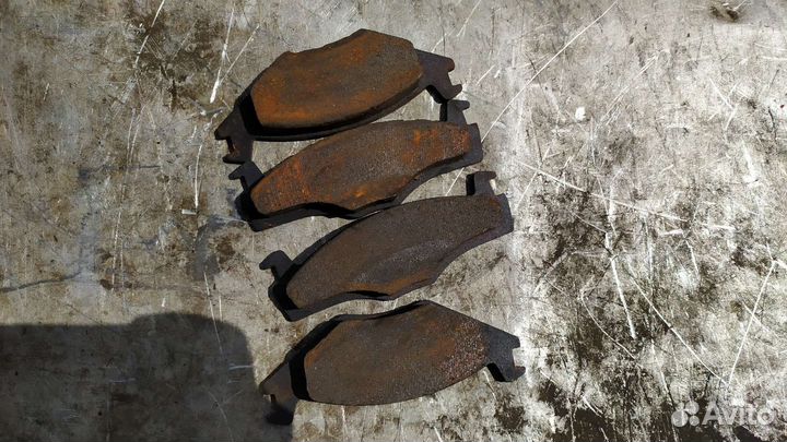 Колодки тормозные Фольксваген Венто, гольф 3