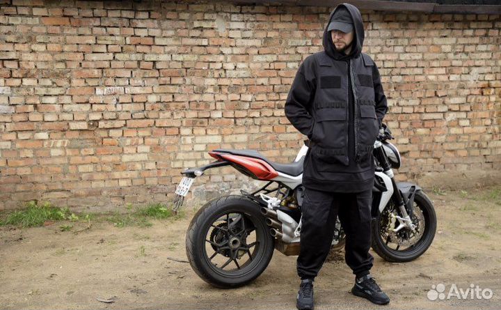 Демисезонный жилет, жилет-разгрузка