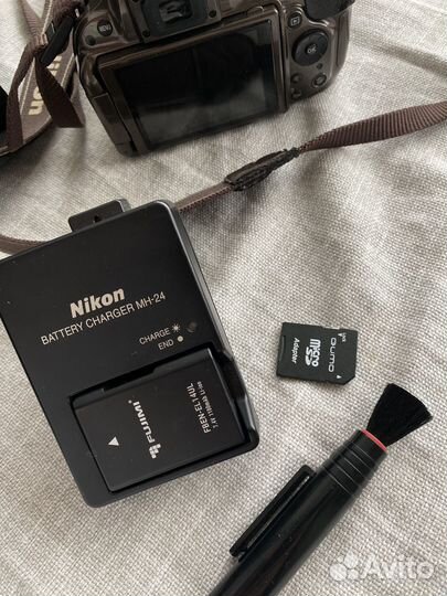 Фотоаппарат Nikon d5200 + объектив Nikon dx 35 mm