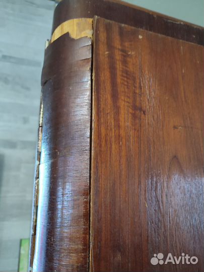 Буфеты и шкафы старинные