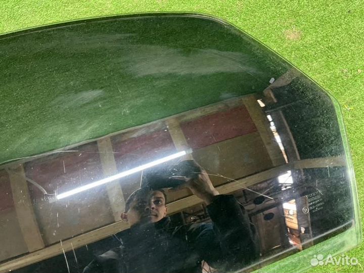 Стекло двери заднее левое Volvo S80 1 (1998-2006)