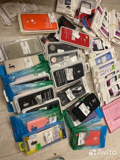 Чехлы на телефон