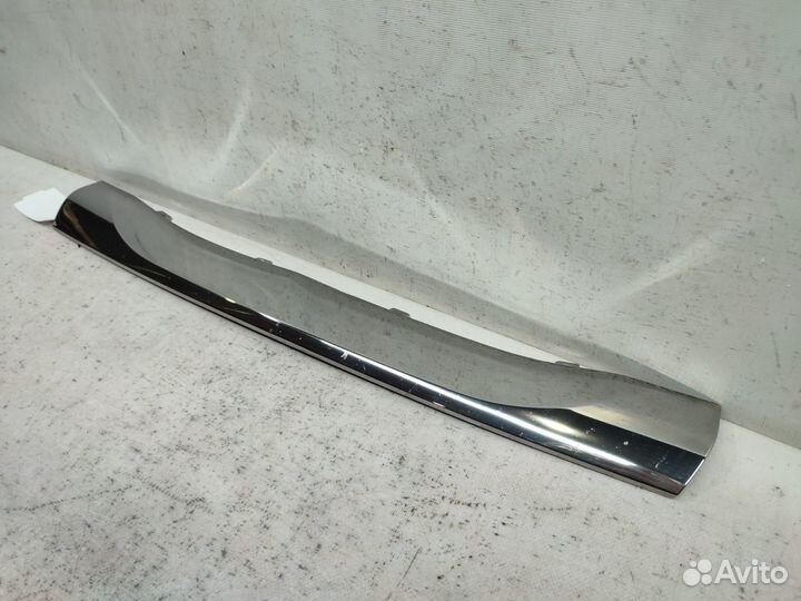 Молдинг решетки радиатора Toyota Fortuner AN160